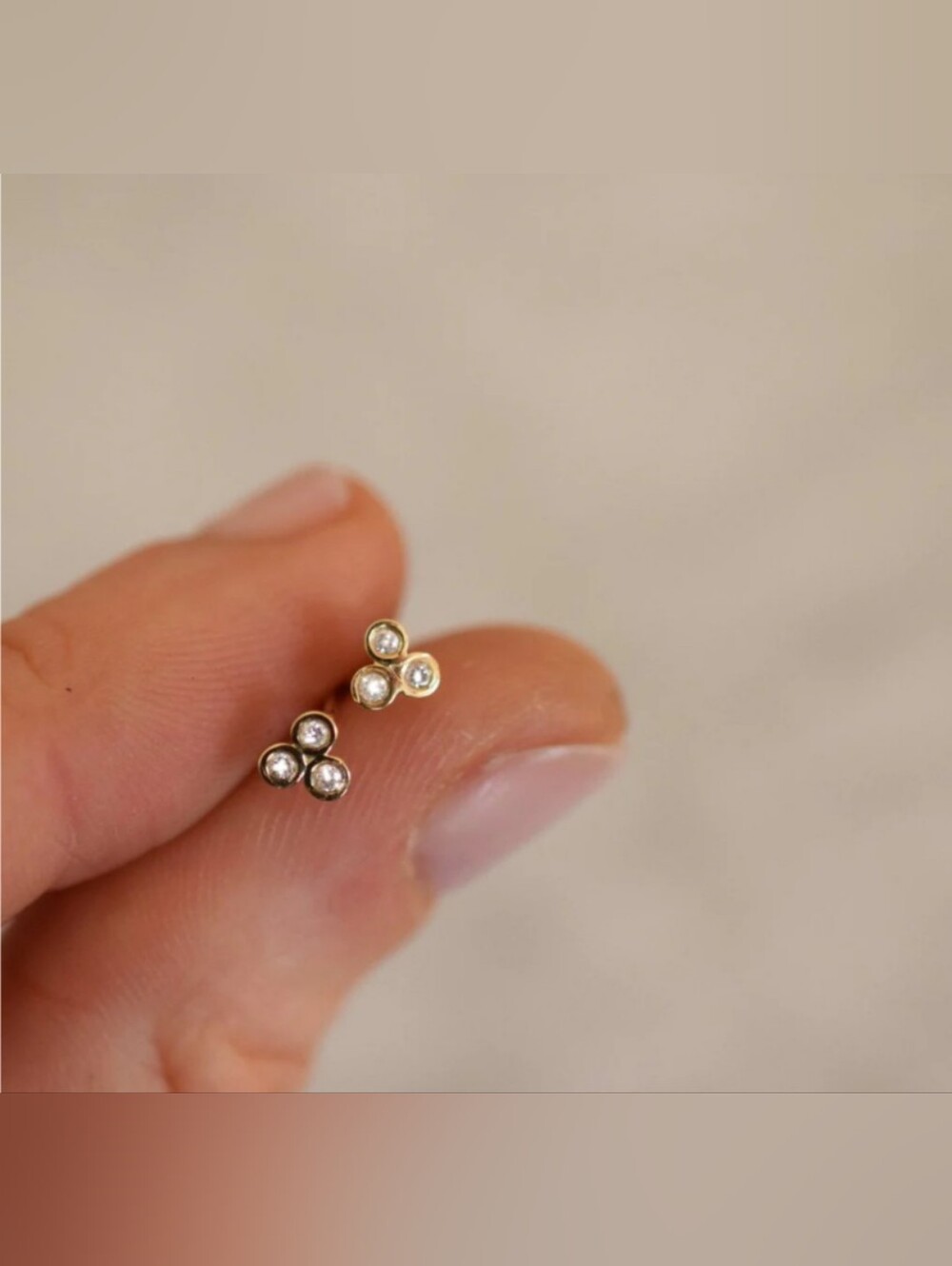 La Kaiser Solid Gold Trio Diamond Earrings